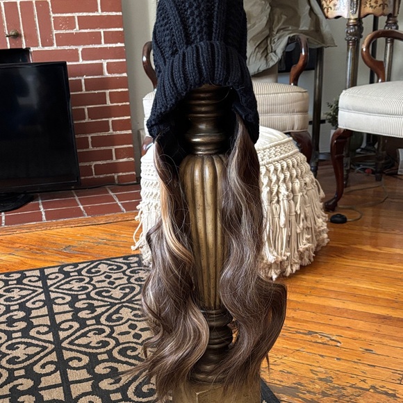 BEANIE W  Brown Wavy Hair Extension FULLY ATTACHED - Picture 2 of 15